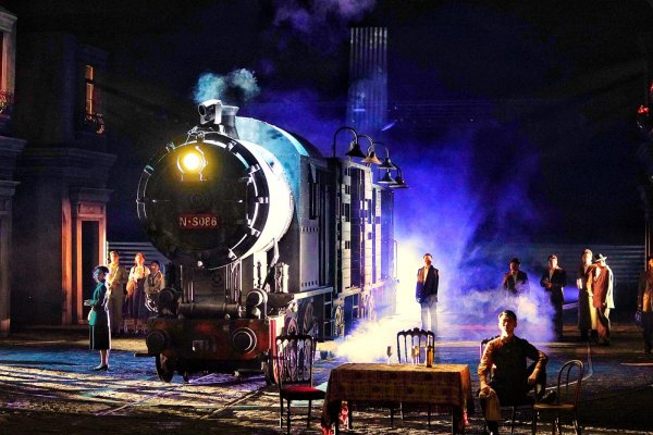 话剧《屠户》：以戏剧唤起对和平的珍惜